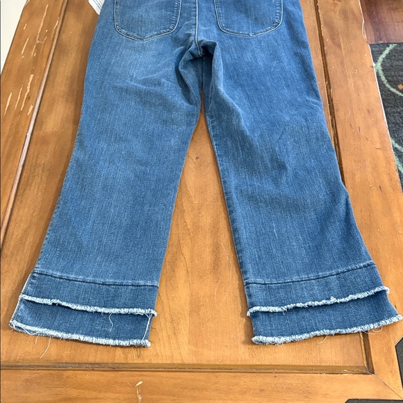 Democracy NWT Absolution Kick Flare Blue Jeans with Frayed Hem Size 10 - Picture 13 of 14